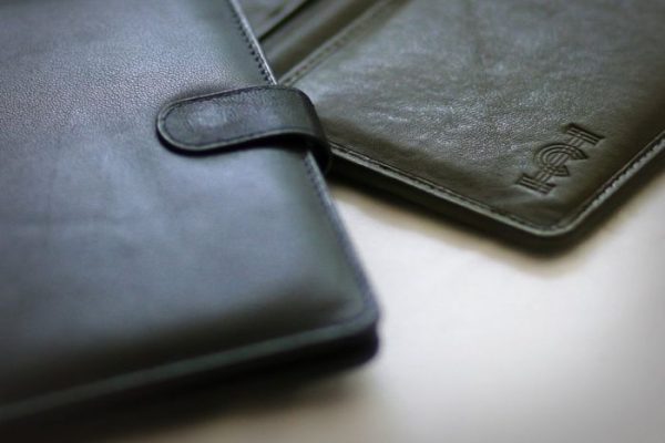 NAPPA LEATHER TRAVEL WALLET